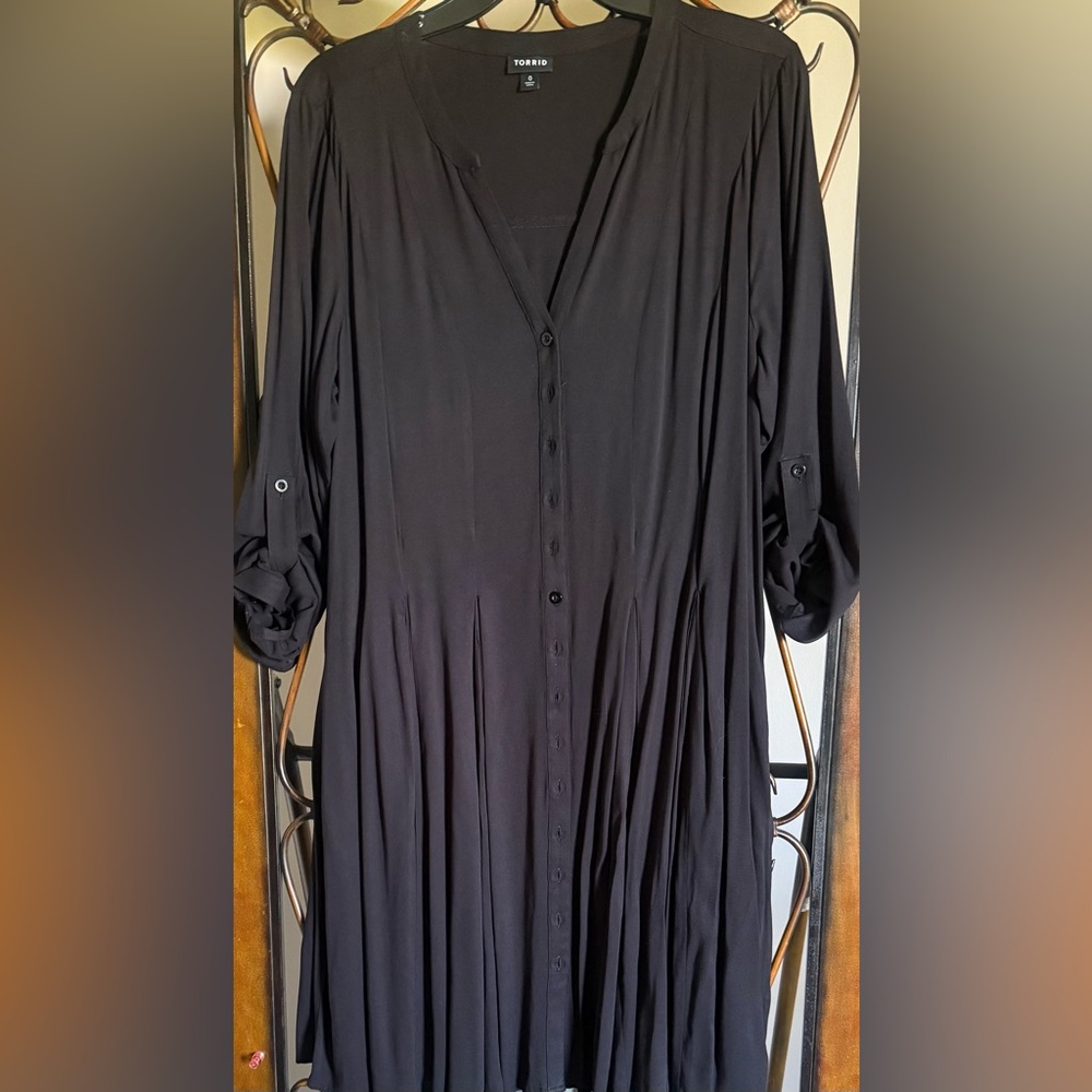 Torrid Women's Black Button-Front Pleated Shirt Dress